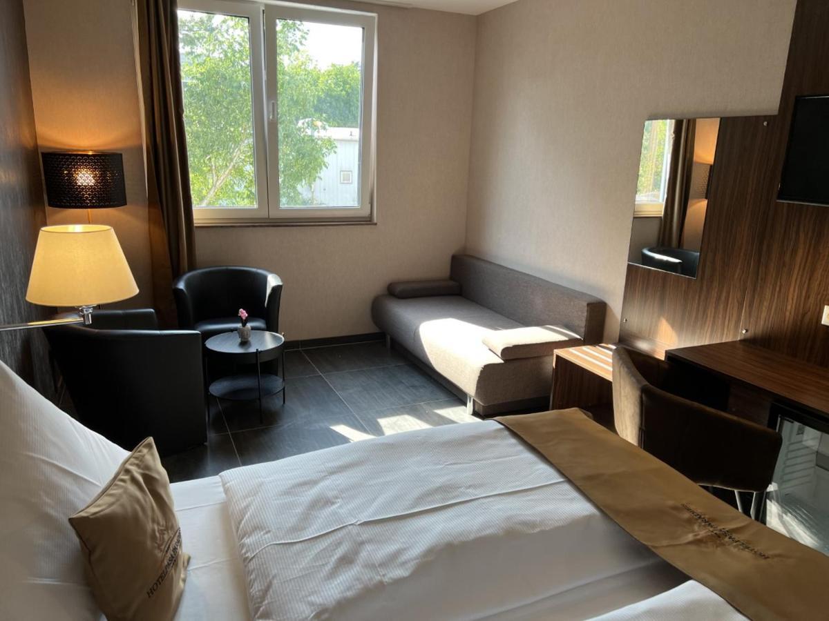 Hotel Pasa Paradies Kostenlose Parkplaetze Hanau Exterior foto