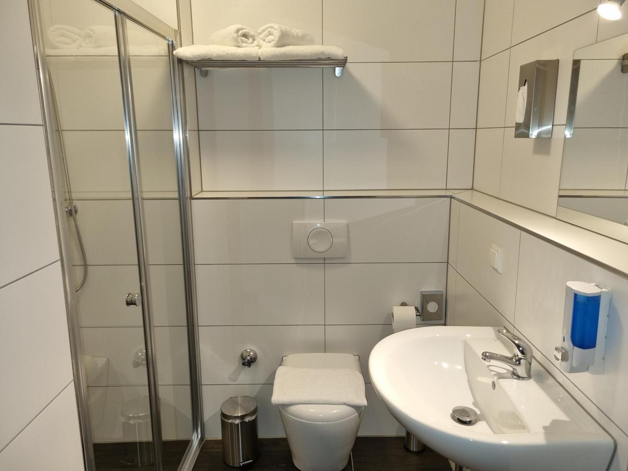 Hotel Pasa Paradies Kostenlose Parkplaetze Hanau Exterior foto