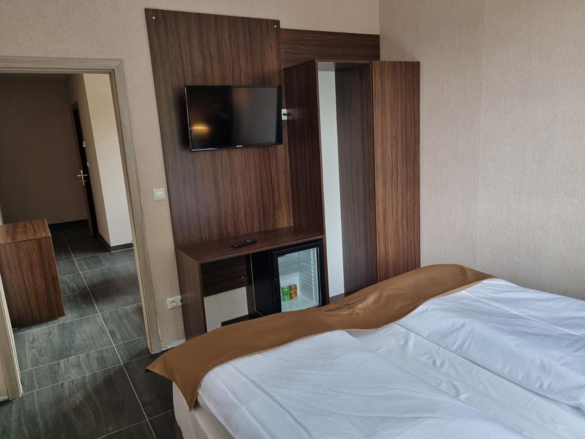 Hotel Pasa Paradies Kostenlose Parkplaetze Hanau Exterior foto